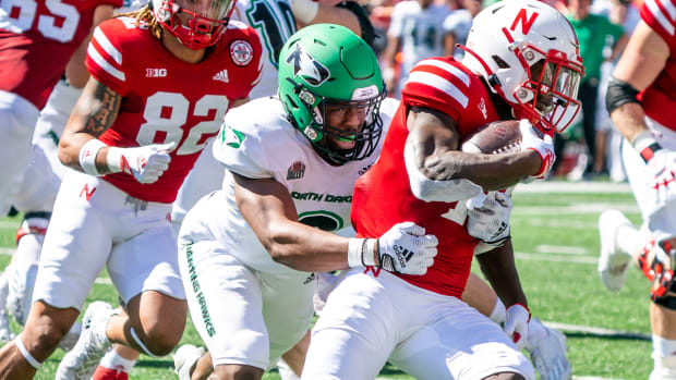 Anthony Grant run 2022 Nebraska vs North Dakota USATSI_18981348